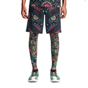 Nike men’s 2 in 1 Shorts/Leggings,Size: L